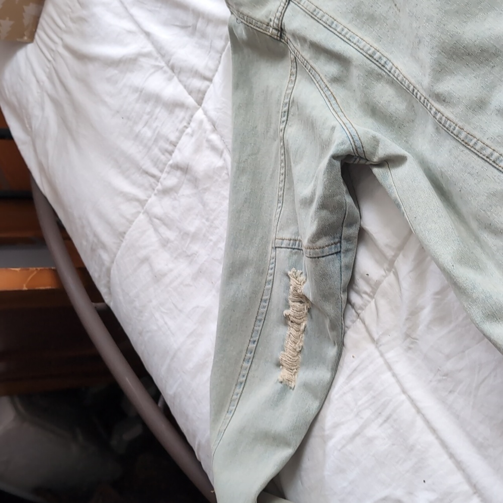Jean Jacket - Picture 4 of 4